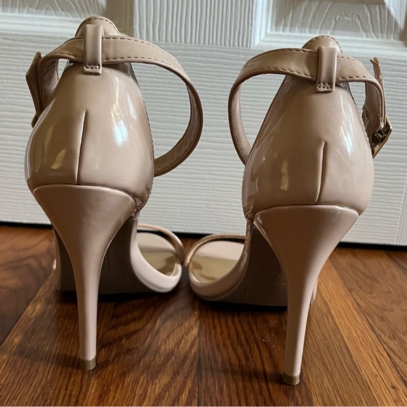 NWT Madden Girl Dafney Ankle Strap Open Toe Nude Stiletto Heel Size 8.5 - Picture 5 of 9
